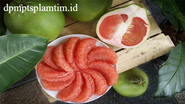 Jeruk Bali: Buah Tropis Segar Kaya Nutrisi untuk Kesehatan